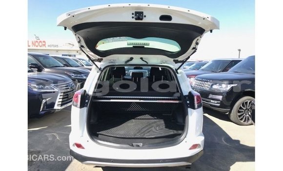 Comprar Importar Toyota 4Runner Branco Carro em Import - Dubai em Bengo Province Comprar Importar Toyota 4Runner Branco Carro em Import - Dubai em Bengo Province