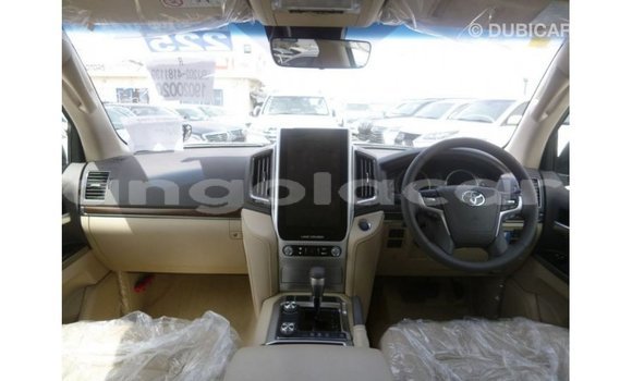 Acheter Import Voiture Toyota Land Cruiser Noir à Import - Dubai, Province de Bengo Acheter Import Voiture Toyota Land Cruiser Noir à Import - Dubai, Province de Bengo