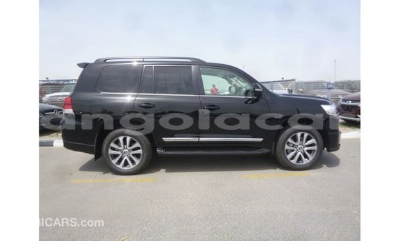 Acheter Import Voiture Toyota Land Cruiser Noir à Import - Dubai, Province de Bengo Acheter Import Voiture Toyota Land Cruiser Noir à Import - Dubai, Province de Bengo