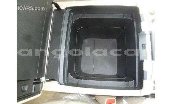 Acheter Import Voiture Toyota Land Cruiser Noir à Import - Dubai, Province de Bengo Acheter Import Voiture Toyota Land Cruiser Noir à Import - Dubai, Province de Bengo