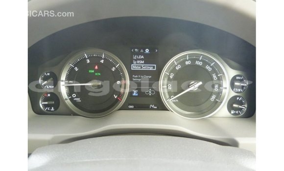 Comprar Importar Toyota Land Cruiser Branco Carro em Import - Dubai em Bengo Province Comprar Importar Toyota Land Cruiser Branco Carro em Import - Dubai em Bengo Province
