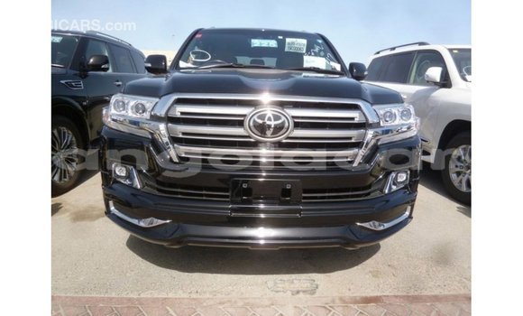 Comprar Importar Toyota Land Cruiser Preto Carro em Import - Dubai em Bengo Province Comprar Importar Toyota Land Cruiser Preto Carro em Import - Dubai em Bengo Province