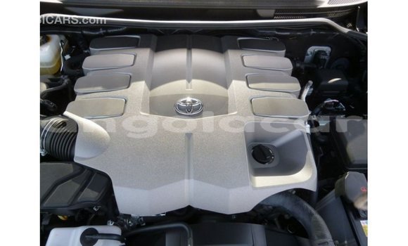 Comprar Importar Toyota Land Cruiser Preto Carro em Import - Dubai em Bengo Province Comprar Importar Toyota Land Cruiser Preto Carro em Import - Dubai em Bengo Province