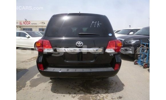 Comprar Importar Toyota Land Cruiser Preto Carro em Import - Dubai em Bengo Province Comprar Importar Toyota Land Cruiser Preto Carro em Import - Dubai em Bengo Province