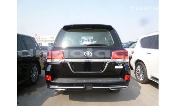 Acheter Import Voiture Toyota Land Cruiser Noir à Import - Dubai, Province de Bengo Acheter Import Voiture Toyota Land Cruiser Noir à Import - Dubai, Province de Bengo