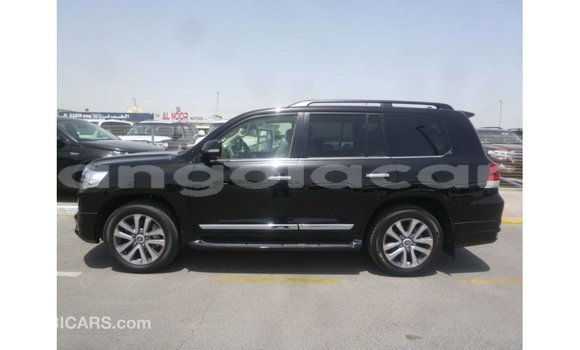 Acheter Import Voiture Toyota Land Cruiser Noir à Import - Dubai, Province de Bengo Acheter Import Voiture Toyota Land Cruiser Noir à Import - Dubai, Province de Bengo