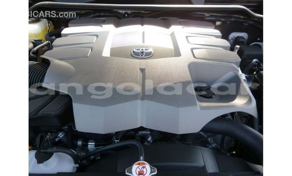 Comprar Importar Toyota Land Cruiser Branco Carro em Import - Dubai em Bengo Province Comprar Importar Toyota Land Cruiser Branco Carro em Import - Dubai em Bengo Province