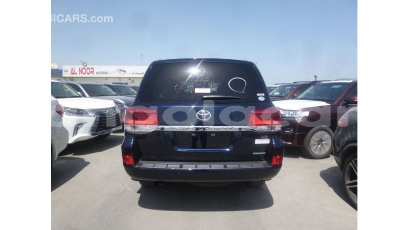Big with watermark toyota land cruiser bengo province import dubai 6694