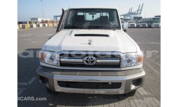 Buy Import Toyota Land Cruiser White Car in Import - Dubai in Bengo Province Buy Import Toyota Land Cruiser White Car in Import - Dubai in Bengo Province
