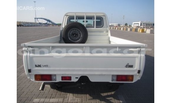 Buy Import Toyota Land Cruiser White Car in Import - Dubai in Bengo Province Buy Import Toyota Land Cruiser White Car in Import - Dubai in Bengo Province