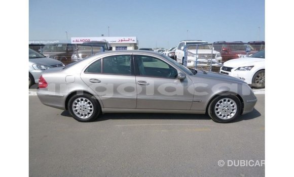 Comprar Importar Mercedes-Benz 200 Outro Carro em Import - Dubai em Bengo Province Comprar Importar Mercedes-Benz 200 Outro Carro em Import - Dubai em Bengo Province