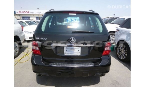 Comprar Importar Mercedes-Benz 190 Preto Carro em Import - Dubai em Bengo Province Comprar Importar Mercedes-Benz 190 Preto Carro em Import - Dubai em Bengo Province