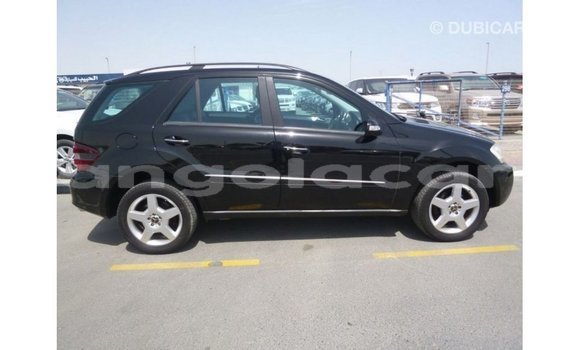 Comprar Importar Mercedes-Benz 190 Preto Carro em Import - Dubai em Bengo Province Comprar Importar Mercedes-Benz 190 Preto Carro em Import - Dubai em Bengo Province