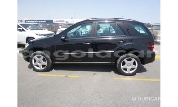 Comprar Importar Mercedes-Benz 190 Preto Carro em Import - Dubai em Bengo Province Comprar Importar Mercedes-Benz 190 Preto Carro em Import - Dubai em Bengo Province