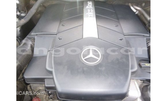 Comprar Importar Mercedes-Benz 190 Preto Carro em Import - Dubai em Bengo Province Comprar Importar Mercedes-Benz 190 Preto Carro em Import - Dubai em Bengo Province