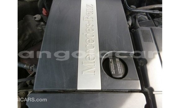 Acheter Import Voiture Mercedes-Benz 190 Bleu à Import - Dubai, Province de Bengo Acheter Import Voiture Mercedes-Benz 190 Bleu à Import - Dubai, Province de Bengo