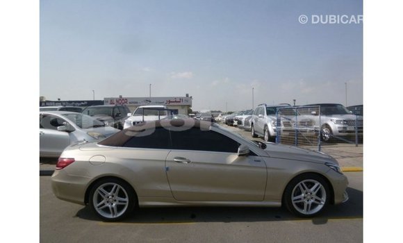 Comprar Importar Mercedes-Benz 200 Outro Carro em Import - Dubai em Bengo Province Comprar Importar Mercedes-Benz 200 Outro Carro em Import - Dubai em Bengo Province