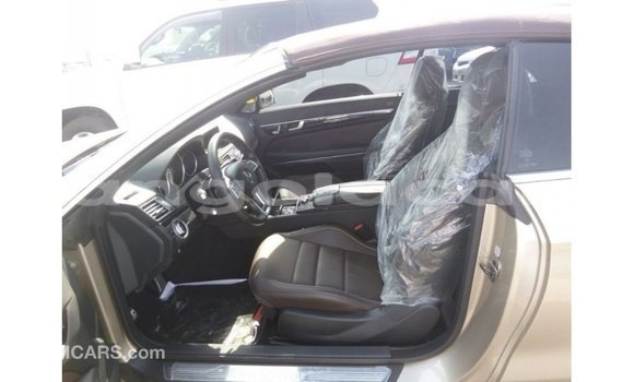 Comprar Importar Mercedes-Benz 200 Outro Carro em Import - Dubai em Bengo Province Comprar Importar Mercedes-Benz 200 Outro Carro em Import - Dubai em Bengo Province