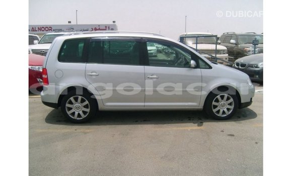 Comprar Importar Volkswagen Touran Outro Carro em Import - Dubai em Bengo Province Comprar Importar Volkswagen Touran Outro Carro em Import - Dubai em Bengo Province