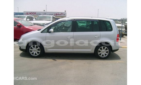 Comprar Importar Volkswagen Touran Outro Carro em Import - Dubai em Bengo Province Comprar Importar Volkswagen Touran Outro Carro em Import - Dubai em Bengo Province