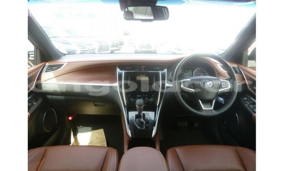 Comprar Importar Toyota Harrier Vermelho Carro em Import - Dubai em Bengo Province Comprar Importar Toyota Harrier Vermelho Carro em Import - Dubai em Bengo Province