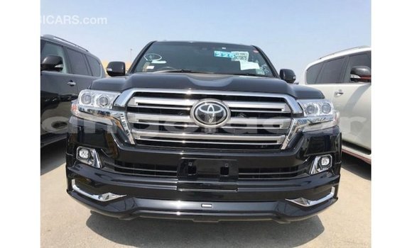 Acheter Import Voiture Toyota Land Cruiser Noir à Import - Dubai, Province de Bengo Acheter Import Voiture Toyota Land Cruiser Noir à Import - Dubai, Province de Bengo