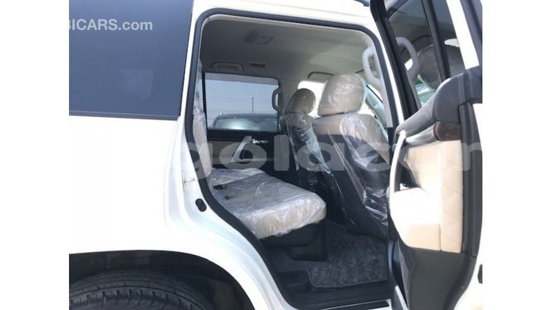 Big with watermark toyota land cruiser bengo province import dubai 6713