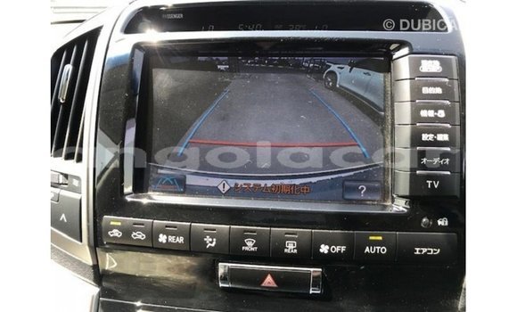 Comprar Importar Toyota Land Cruiser Branco Carro em Import - Dubai em Bengo Province Comprar Importar Toyota Land Cruiser Branco Carro em Import - Dubai em Bengo Province