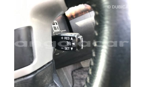 Comprar Importar Toyota Land Cruiser Branco Carro em Import - Dubai em Bengo Province Comprar Importar Toyota Land Cruiser Branco Carro em Import - Dubai em Bengo Province