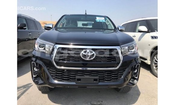Comprar Importar Toyota Hilux Preto Carro em Import - Dubai em Bengo Province Comprar Importar Toyota Hilux Preto Carro em Import - Dubai em Bengo Province