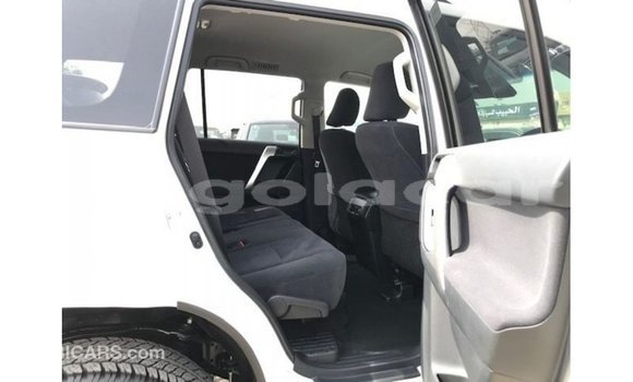 Comprar Importar Toyota Prado Branco Carro em Import - Dubai em Bengo Province Comprar Importar Toyota Prado Branco Carro em Import - Dubai em Bengo Province