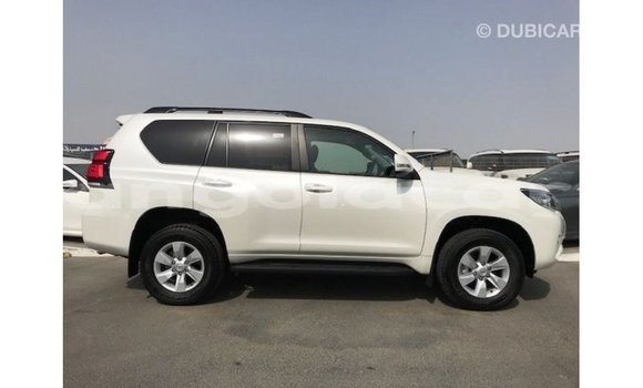 Comprar Importar Toyota Prado Branco Carro em Import - Dubai em Bengo Province Comprar Importar Toyota Prado Branco Carro em Import - Dubai em Bengo Province