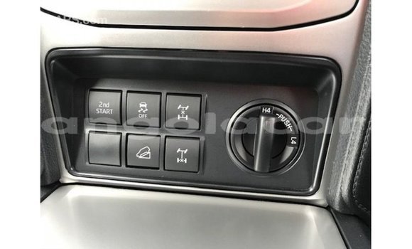 Comprar Importar Toyota Prado Branco Carro em Import - Dubai em Bengo Province Comprar Importar Toyota Prado Branco Carro em Import - Dubai em Bengo Province