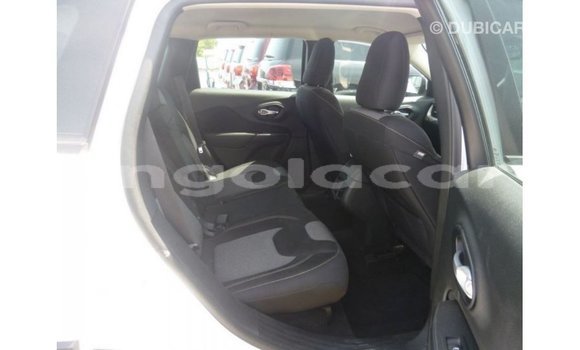 Comprar Importar Jeep Cherokee Branco Carro em Import - Dubai em Bengo Province Comprar Importar Jeep Cherokee Branco Carro em Import - Dubai em Bengo Province
