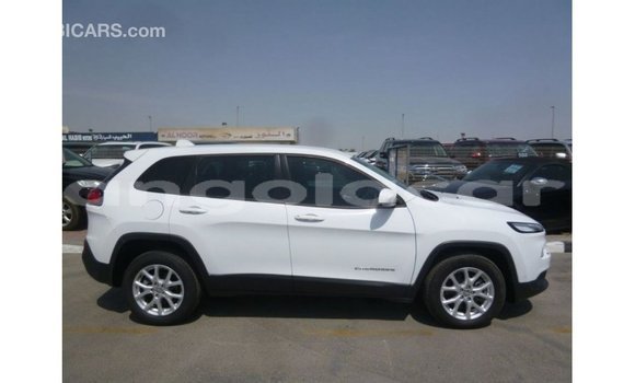 Comprar Importar Jeep Cherokee Branco Carro em Import - Dubai em Bengo Province Comprar Importar Jeep Cherokee Branco Carro em Import - Dubai em Bengo Province