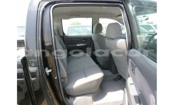 Comprar Importar Toyota Hilux Preto Carro em Import - Dubai em Bengo Province Comprar Importar Toyota Hilux Preto Carro em Import - Dubai em Bengo Province