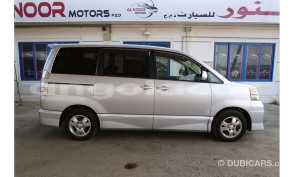 Buy Import Toyota Voxy Other Car in Import - Dubai in Bengo Province Buy Import Toyota Voxy Other Car in Import - Dubai in Bengo Province