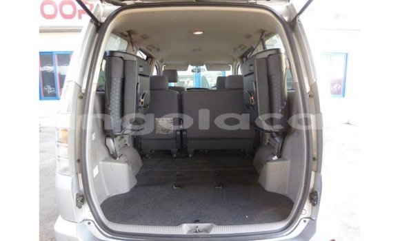 Buy Import Toyota Voxy Other Car in Import - Dubai in Bengo Province Buy Import Toyota Voxy Other Car in Import - Dubai in Bengo Province