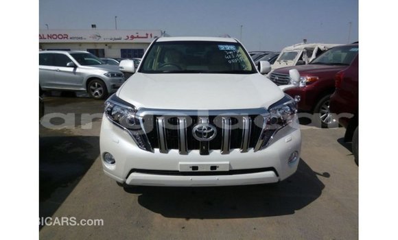 Acheter Import Voiture Toyota Prado Blanc à Import - Dubai, Province de Bengo Acheter Import Voiture Toyota Prado Blanc à Import - Dubai, Province de Bengo