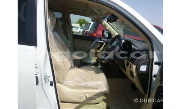 Acheter Import Voiture Toyota Prado Blanc à Import - Dubai, Province de Bengo Acheter Import Voiture Toyota Prado Blanc à Import - Dubai, Province de Bengo