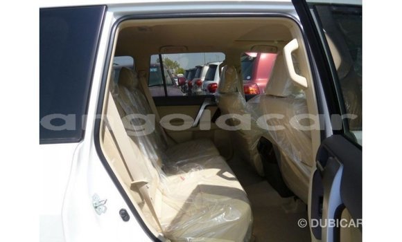Acheter Import Voiture Toyota Prado Blanc à Import - Dubai, Province de Bengo Acheter Import Voiture Toyota Prado Blanc à Import - Dubai, Province de Bengo