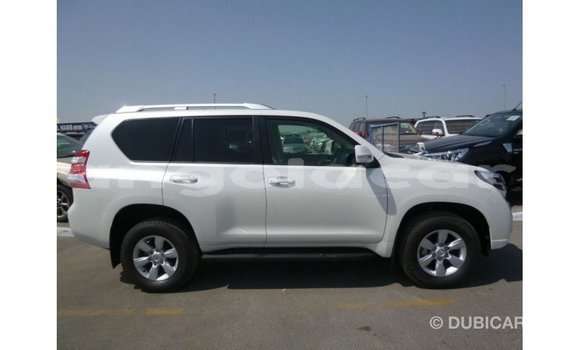Acheter Import Voiture Toyota Prado Blanc à Import - Dubai, Province de Bengo Acheter Import Voiture Toyota Prado Blanc à Import - Dubai, Province de Bengo
