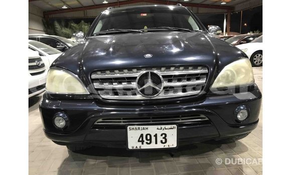 Comprar Importar Mercedes-Benz 190 (W201) Azul Carro em Import - Dubai em Bengo Province Comprar Importar Mercedes-Benz 190 (W201) Azul Carro em Import - Dubai em Bengo Province