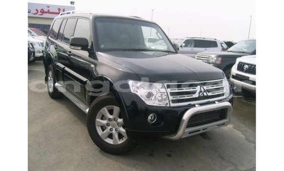 Comprar Importar Mitsubishi Pajero Preto Carro em Import - Dubai em Bengo Province Comprar Importar Mitsubishi Pajero Preto Carro em Import - Dubai em Bengo Province