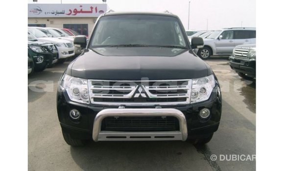 Comprar Importar Mitsubishi Pajero Preto Carro em Import - Dubai em Bengo Province Comprar Importar Mitsubishi Pajero Preto Carro em Import - Dubai em Bengo Province