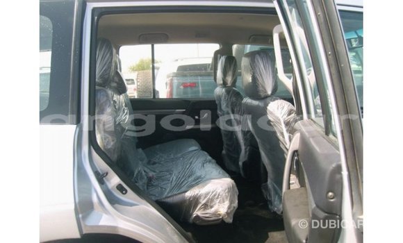 Comprar Importar Mitsubishi Pajero Outro Carro em Import - Dubai em Bengo Province Comprar Importar Mitsubishi Pajero Outro Carro em Import - Dubai em Bengo Province
