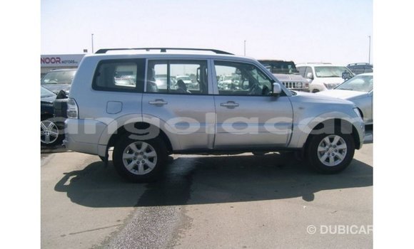 Comprar Importar Mitsubishi Pajero Outro Carro em Import - Dubai em Bengo Province Comprar Importar Mitsubishi Pajero Outro Carro em Import - Dubai em Bengo Province