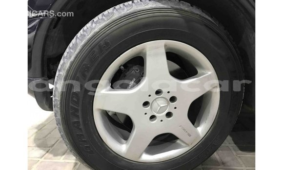 Acheter Import Voiture Mercedes-Benz 190 (W201) Bleu à Import - Dubai, Province de Bengo