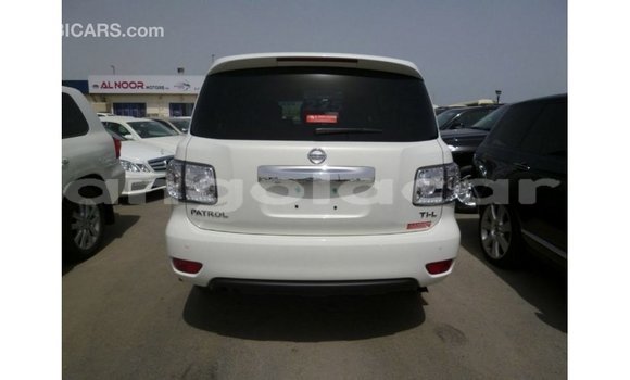 Comprar Importar Nissan Patrol Branco Carro em Import - Dubai em Bengo Province Comprar Importar Nissan Patrol Branco Carro em Import - Dubai em Bengo Province