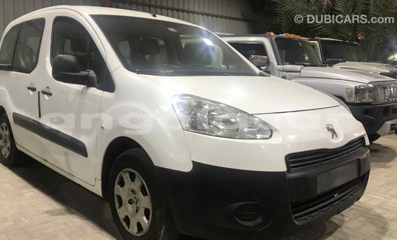 Comprar Importar Peugeot Partner Branco Carro em Import - Dubai em Bengo Province Comprar Importar Peugeot Partner Branco Carro em Import - Dubai em Bengo Province